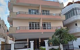 Apartamento na Prainha (1 quadra)